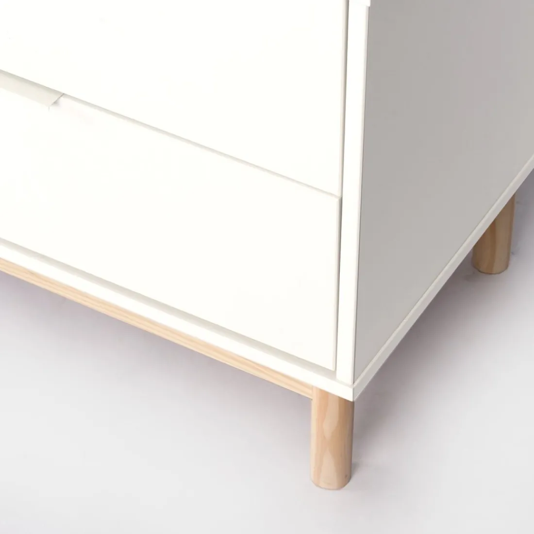 Klast Home Muebles Tv>Elian Blanco