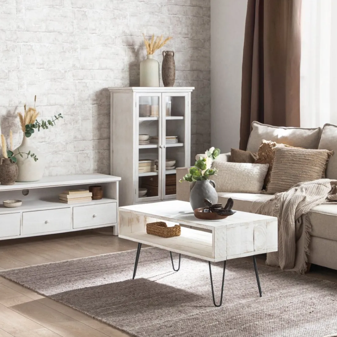 Klast Home Vitrinas>Folk