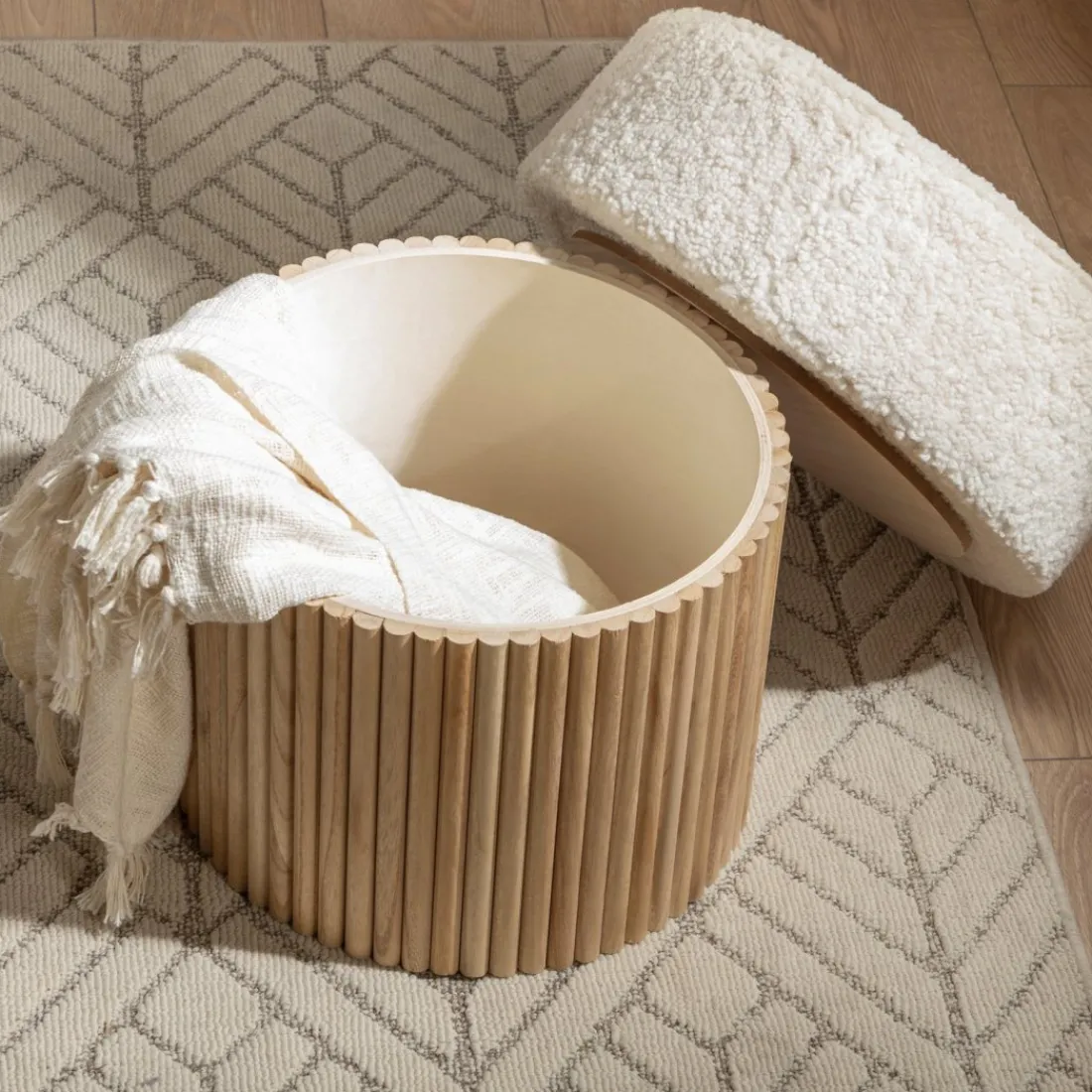 Klast Home Pufs>Naira