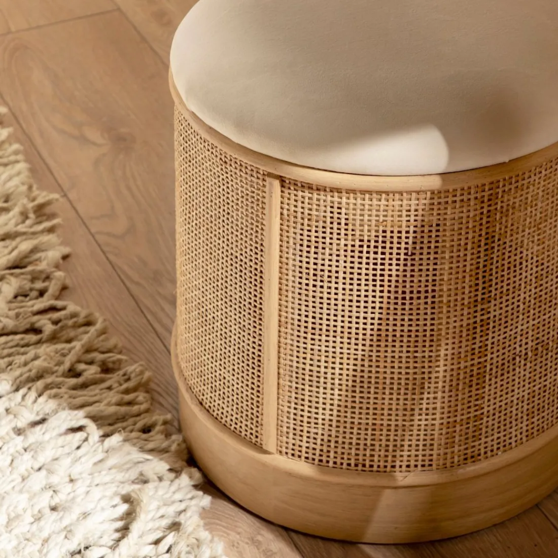 Klast Home Pufs>Sure